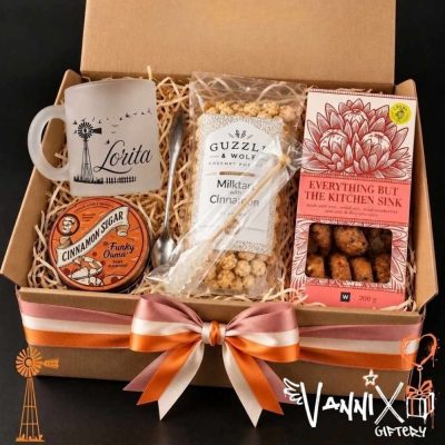 cinnamon fan snack gift box vannix giftery